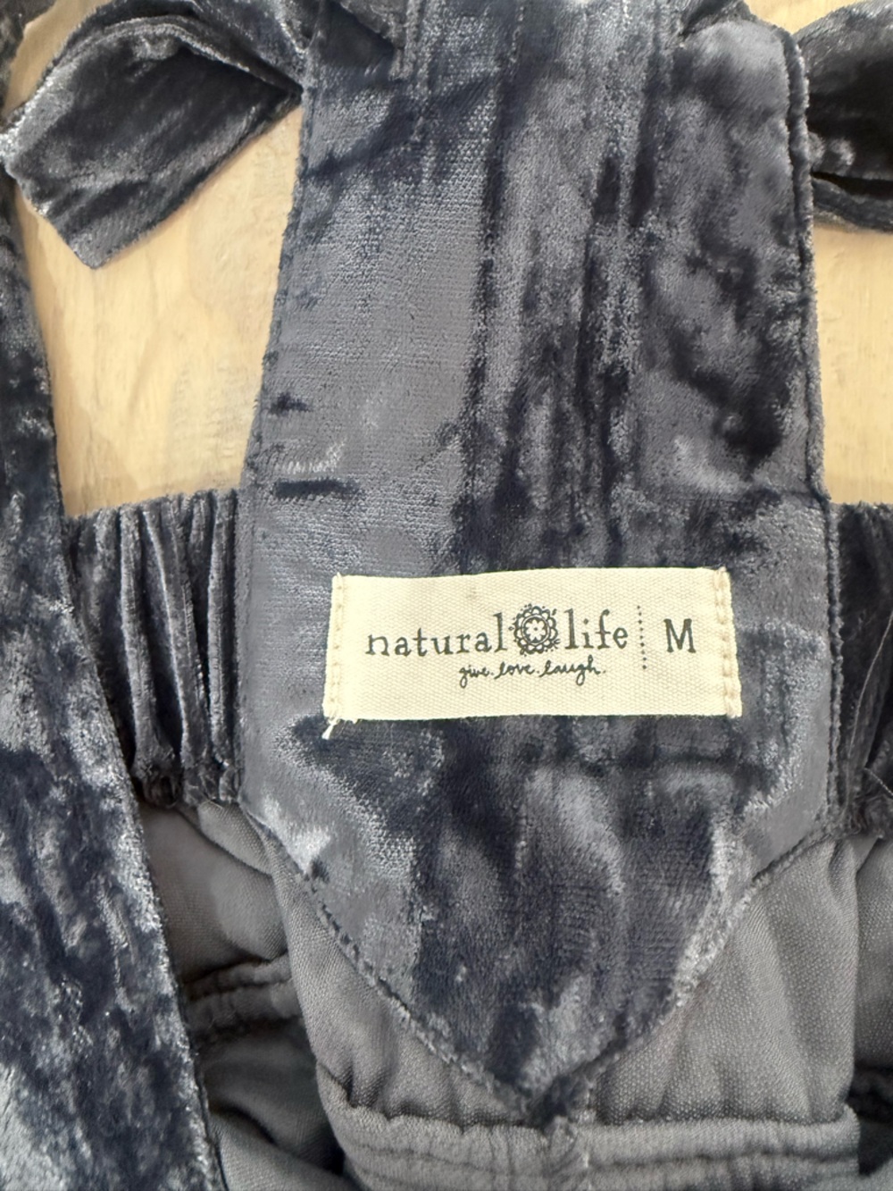 NATURAL LIFE Crushed Velvet Wide-Leg Jumpsuit in Charcoal Gray - Picture 5 of 7